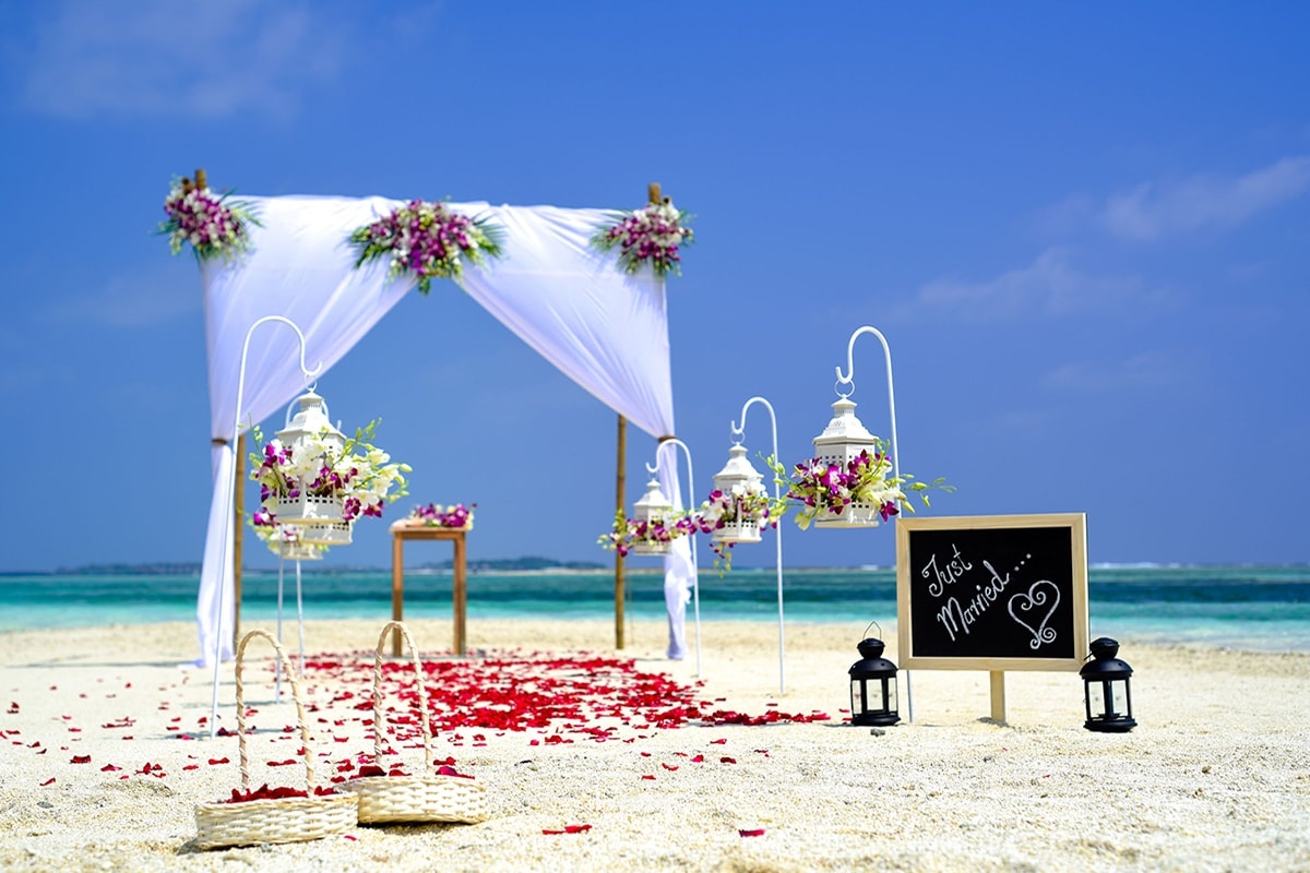 Beach wedding decorations