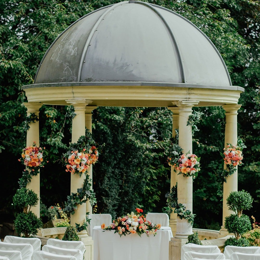 Wedding altar